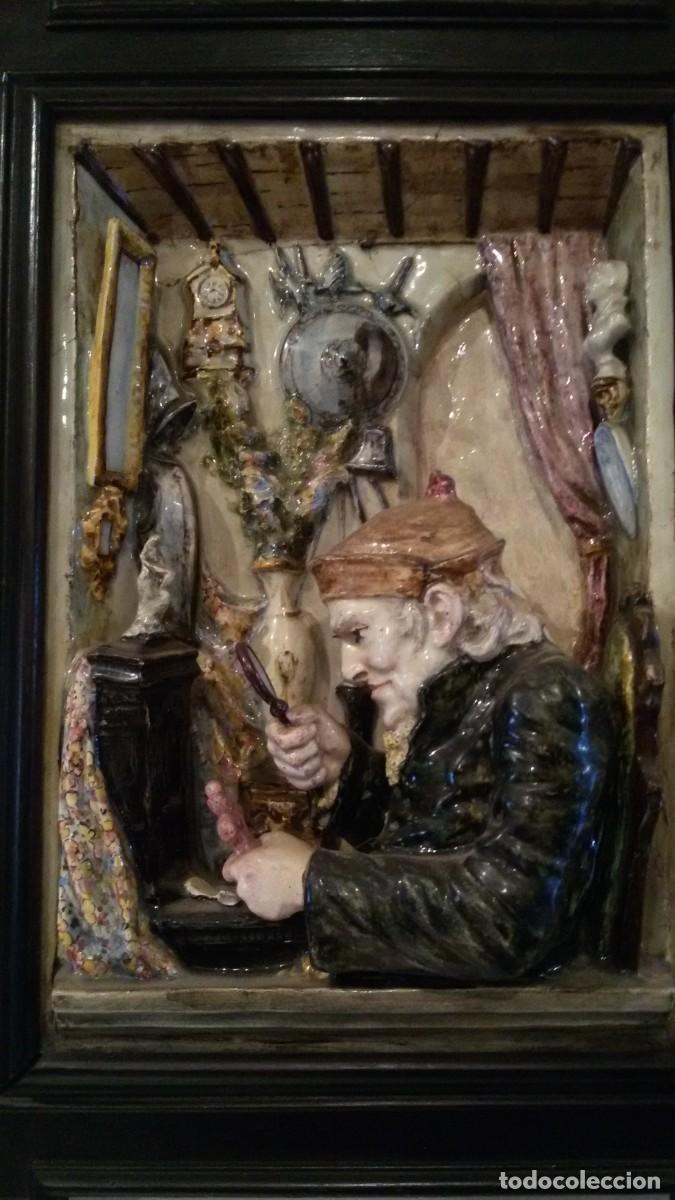 Antig&uuml;edades: Cuadro de cer&aacute;mica en relieve - Foto 2