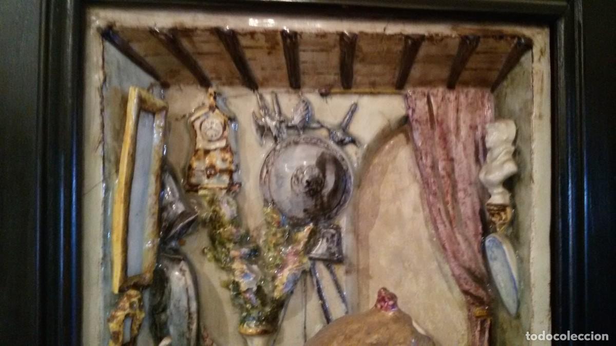 Antig&uuml;edades: Cuadro de cer&aacute;mica en relieve - Foto 3