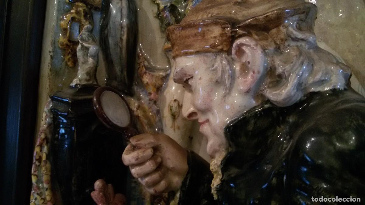 Antig&uuml;edades: Cuadro de cer&aacute;mica en relieve - Foto 6