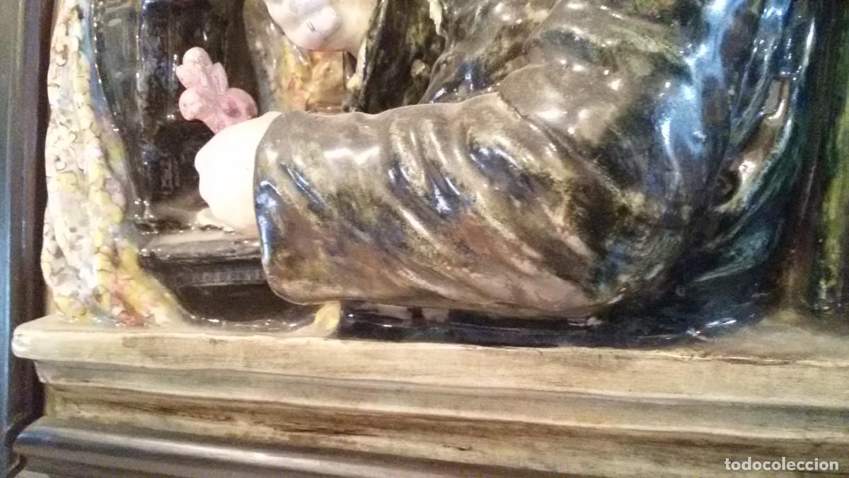 Antig&uuml;edades: Cuadro de cer&aacute;mica en relieve - Foto 8