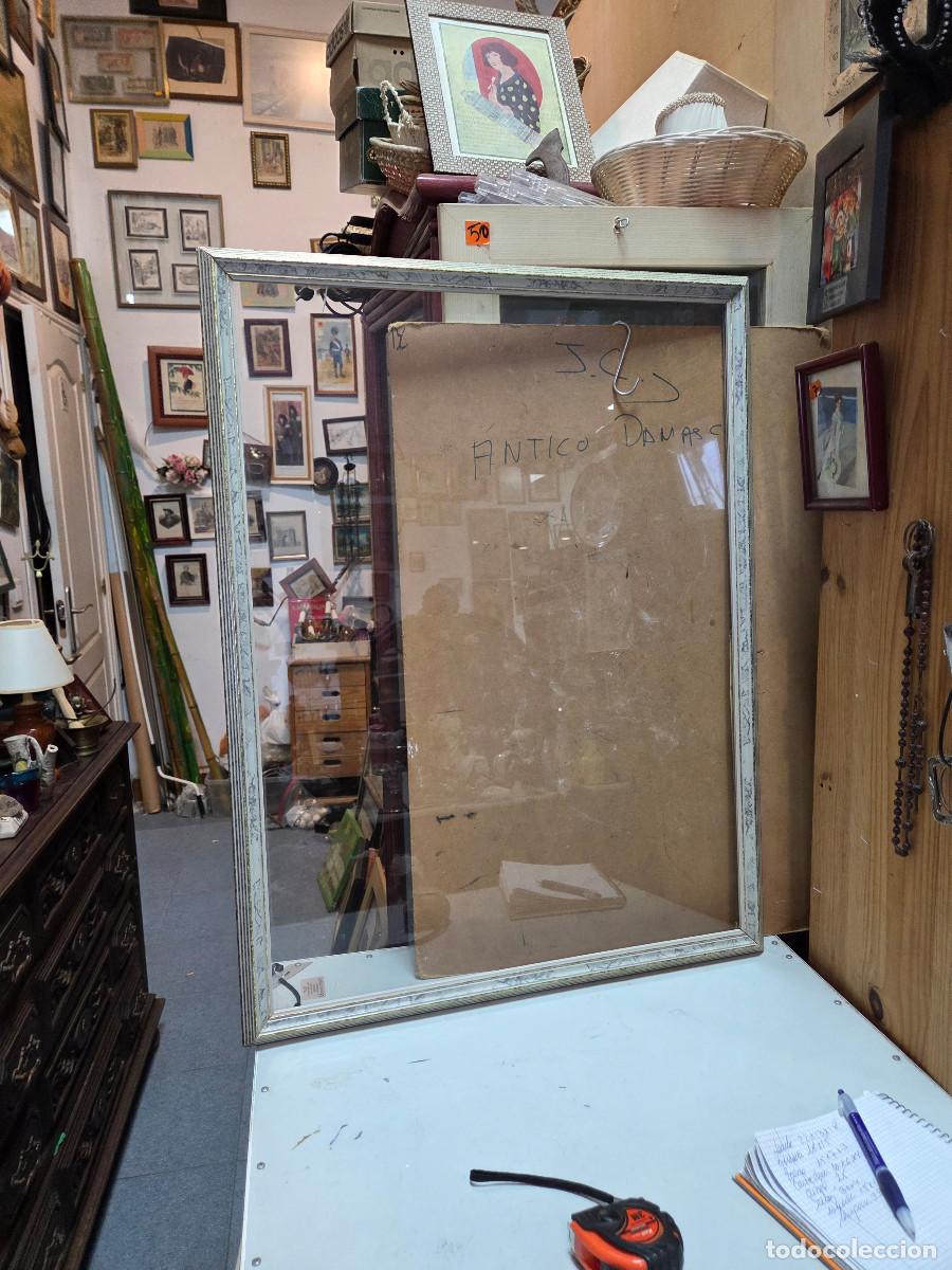 Antig&uuml;edades: marco antiguo en buen estado