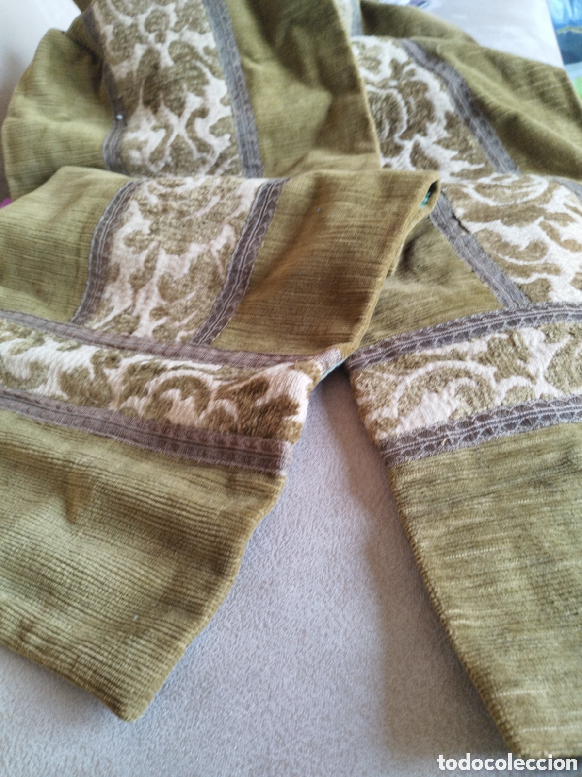 Antig&uuml;edades: *GRAN TAPETE. CAMINO DE MESA. 2M (Rf:365/e)