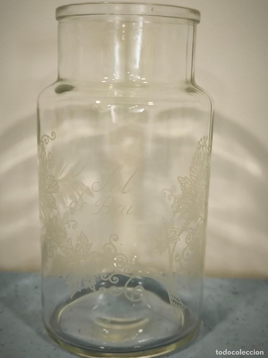 Antig&uuml;edades: Tarro De Cristal Decorado &ndash; Bote Vintage Con Grabado Floral Elegante