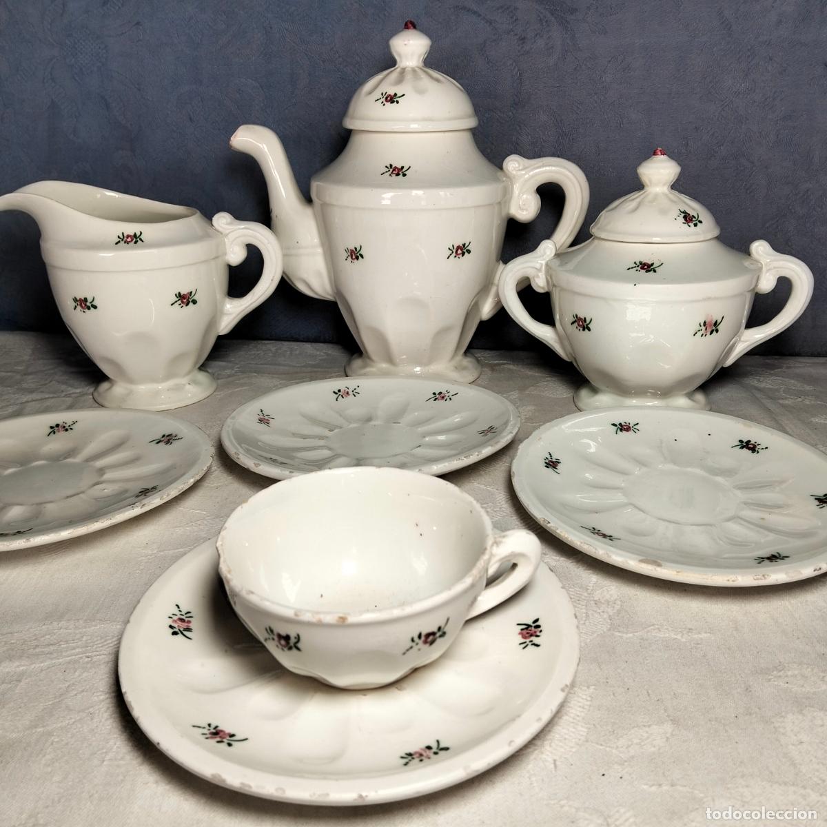 Antig&uuml;edades: Lote juego de t&eacute; caf&eacute; blanco con flores de loza cer&aacute;mica taza platitos a&ntilde;os 30-40 tetera azucarera