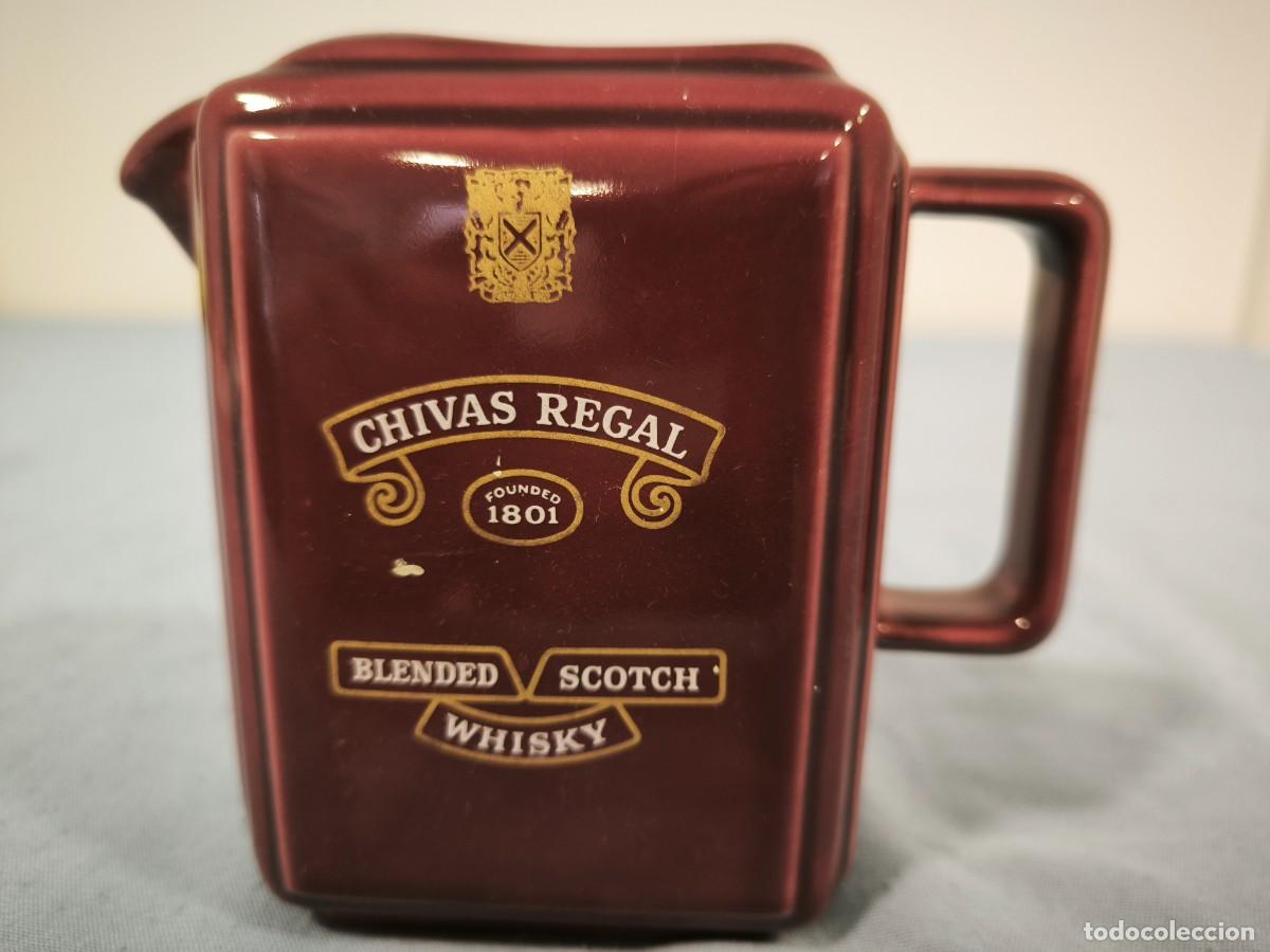 Antig&uuml;edades: Jarra Chivas Regal De Cer&aacute;mica &ndash; Recipiente Vintage De Whisky Decorativo
