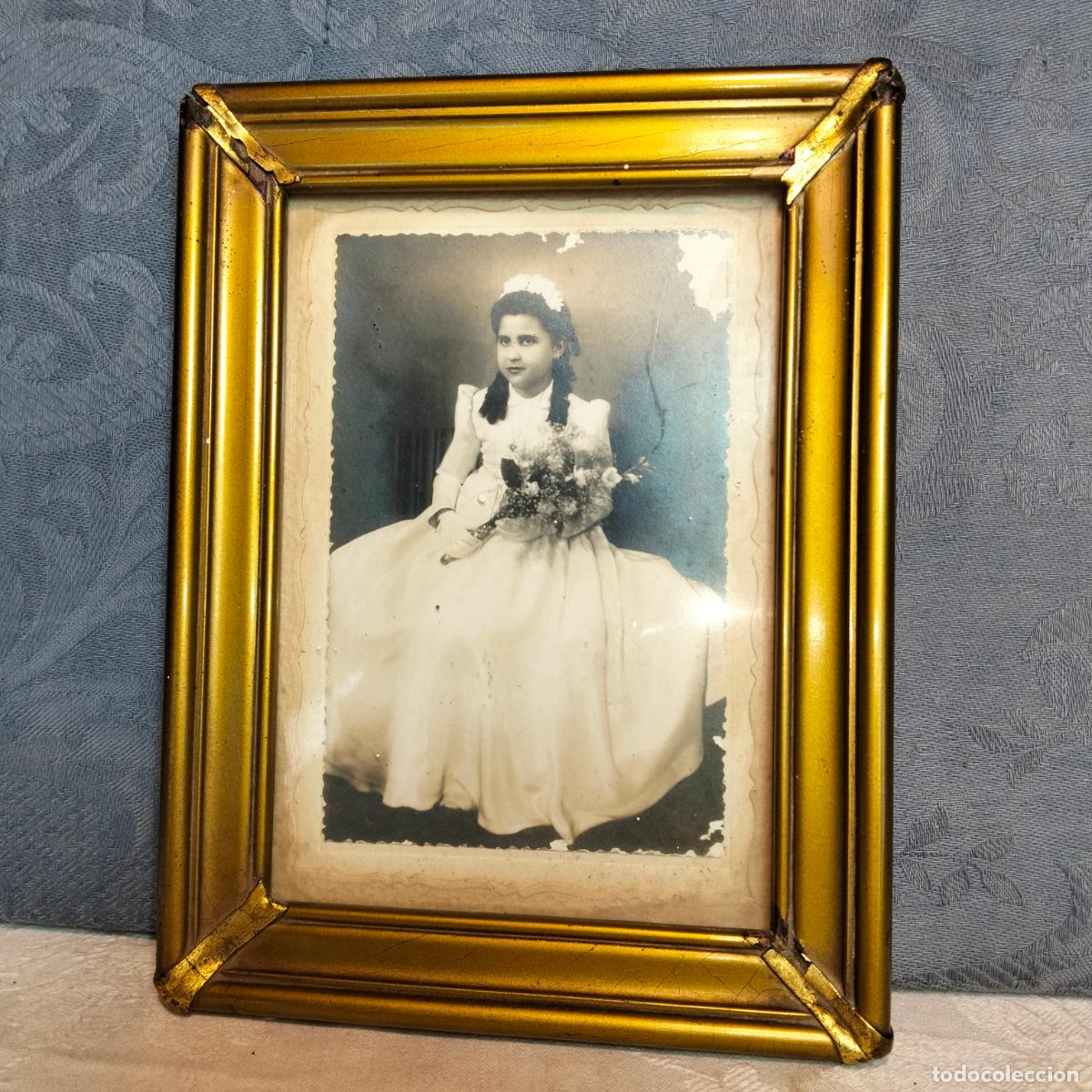 Antig&uuml;edades: Antiguo marco de madera color dorado pan de oro para cuadro foto blanco negro ni&ntilde;a comuni&oacute;n a&ntilde;os 50