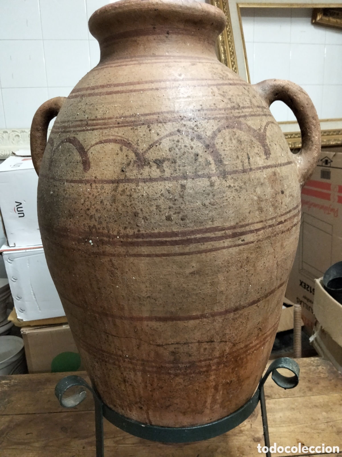 Antig&uuml;edades: Tinajas o &aacute;nfora antigua