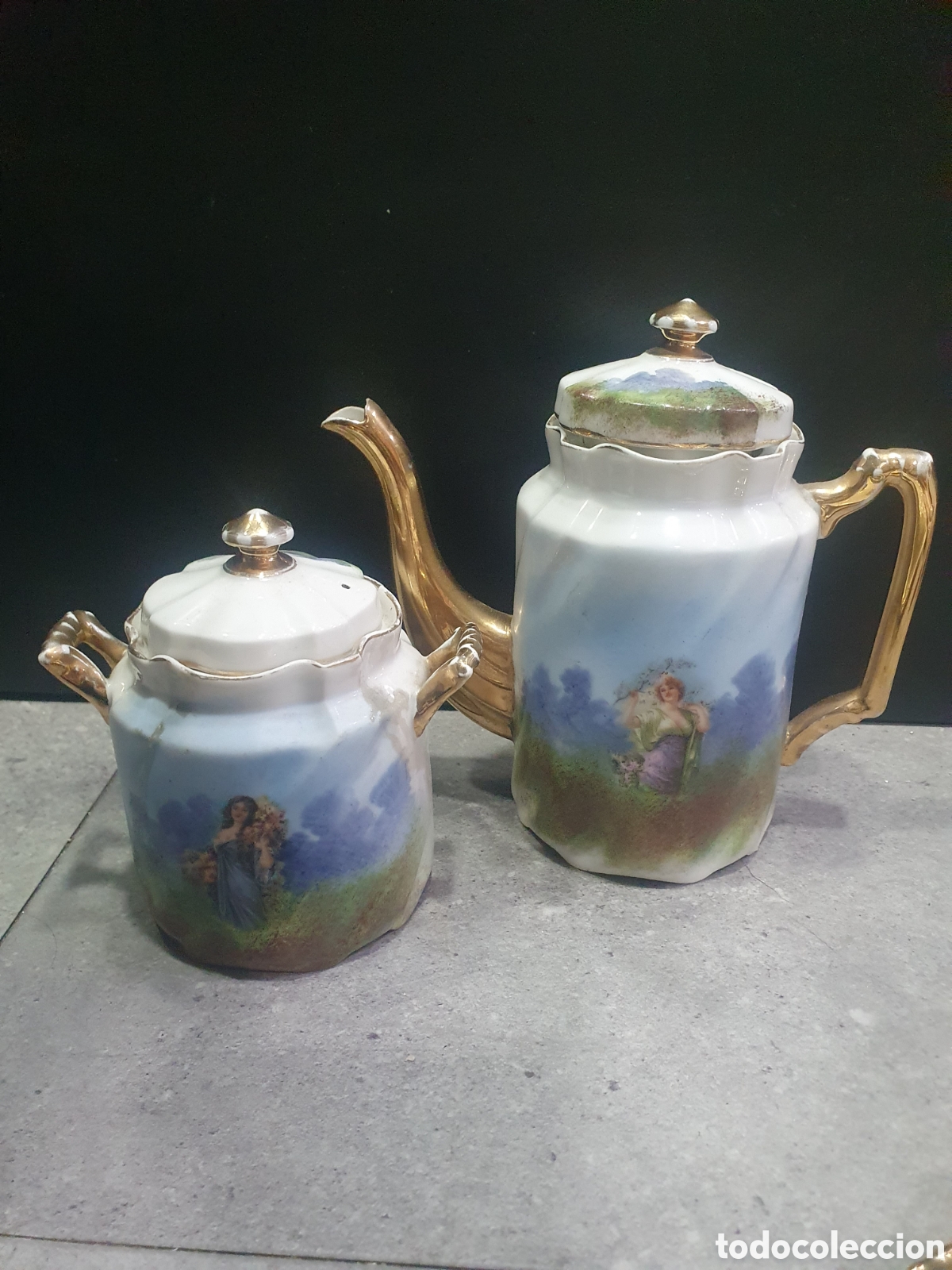Antiguidades: Conjunto cafetera y azucarero porcelana francesa. (L99)