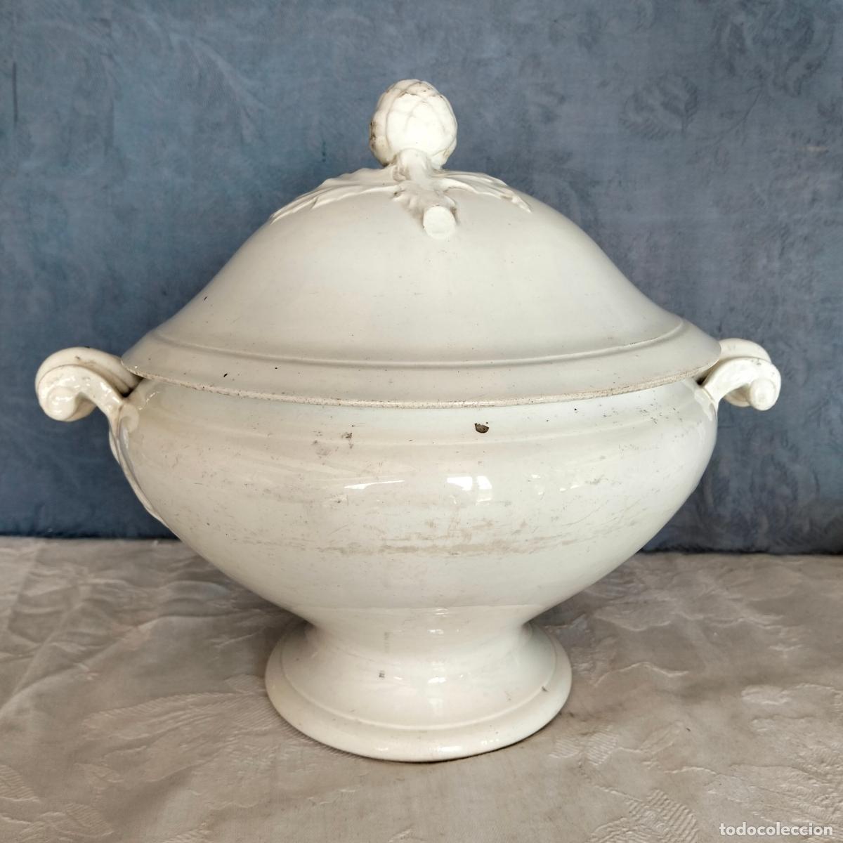 Antig&uuml;edades: Sopera antigua con tapa de porcelana blanca casa Luneville opaque francesa sello de los a&ntilde;os 20-30