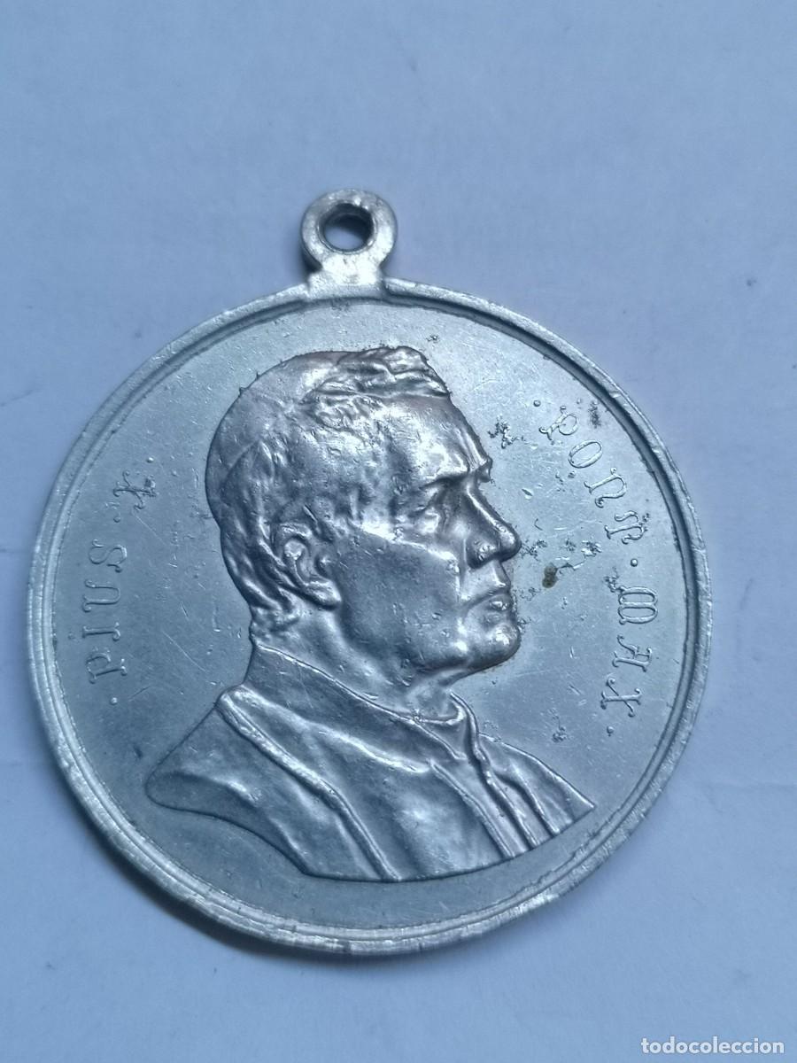 Antig&uuml;edades: Medalla Pio X y Virgen - Foto 1
