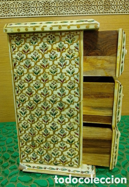 Antig&uuml;edades: Boite &agrave; bijoux en bois et os - Foto 3
