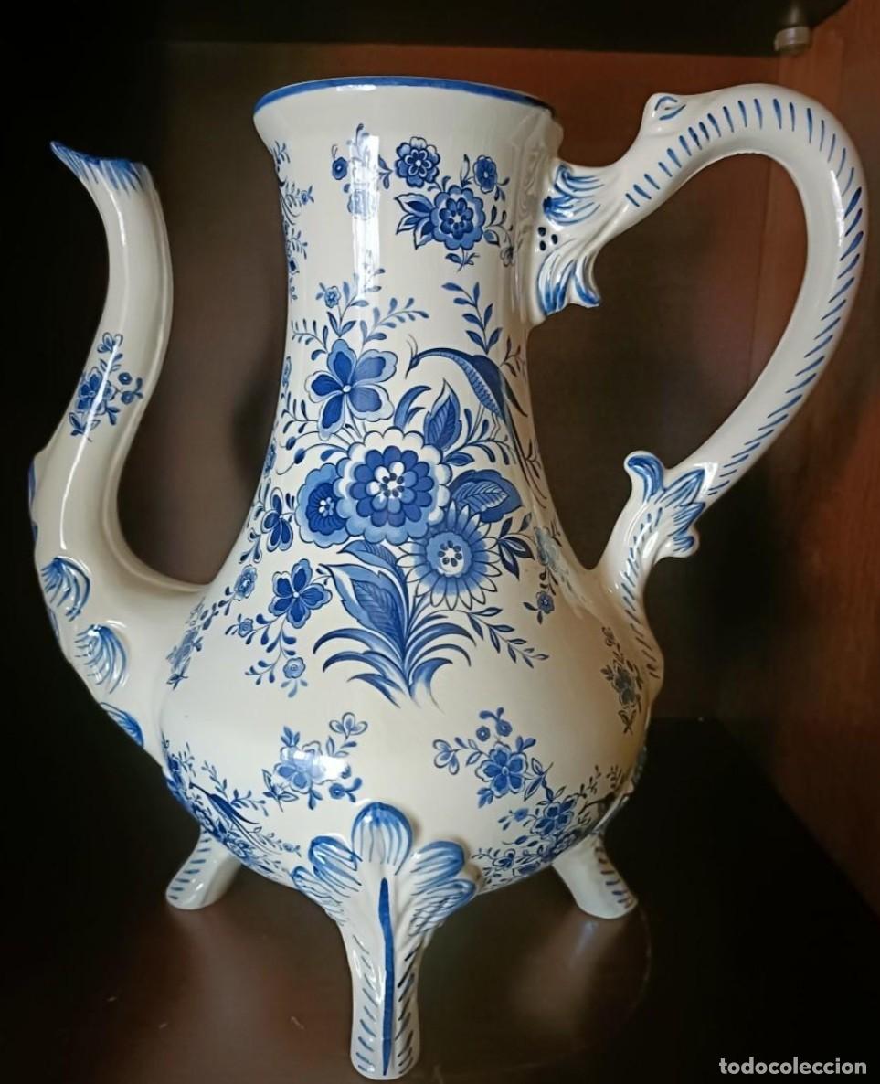 Antig&uuml;edades: Preciosa cafetera Delft - Foto 3