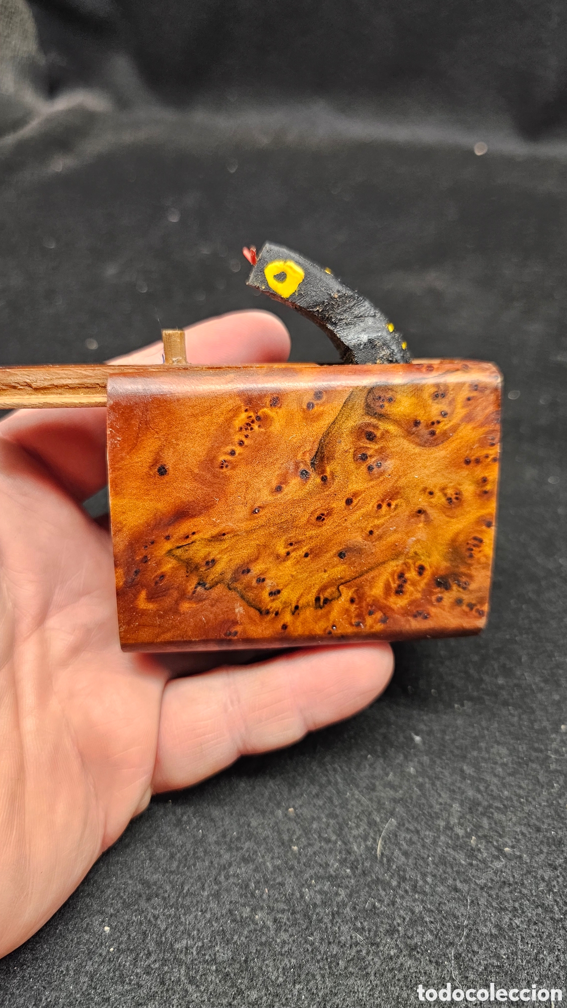 Antig&uuml;edades: Cajita de broma en madera de raiz a estrenar finales de los a&ntilde;os 90