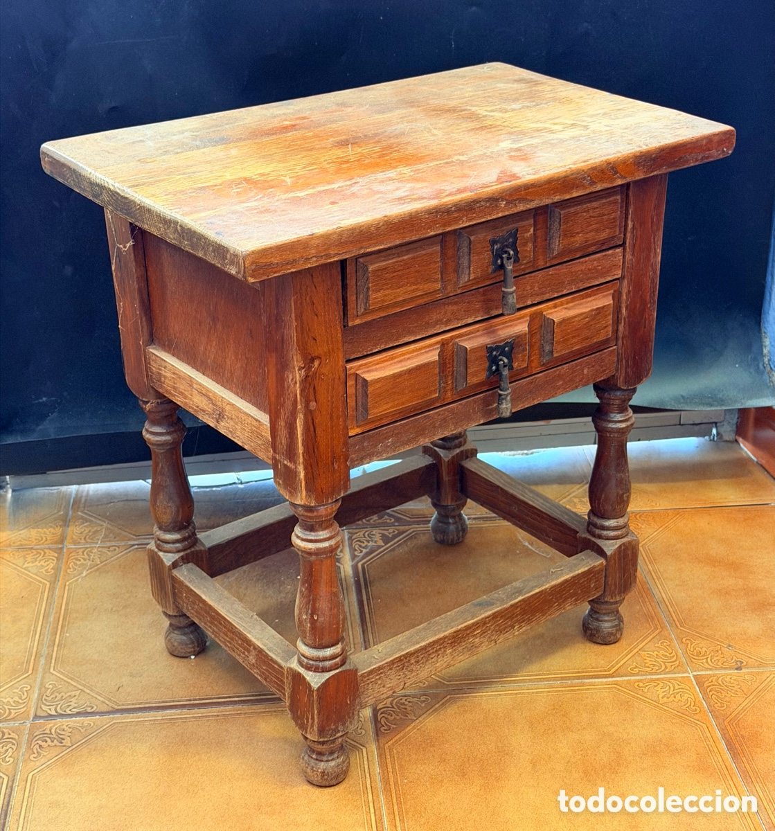 Antiquit&eacute;s: Antigua Mesa Auxiliar R&uacute;stica Castellana