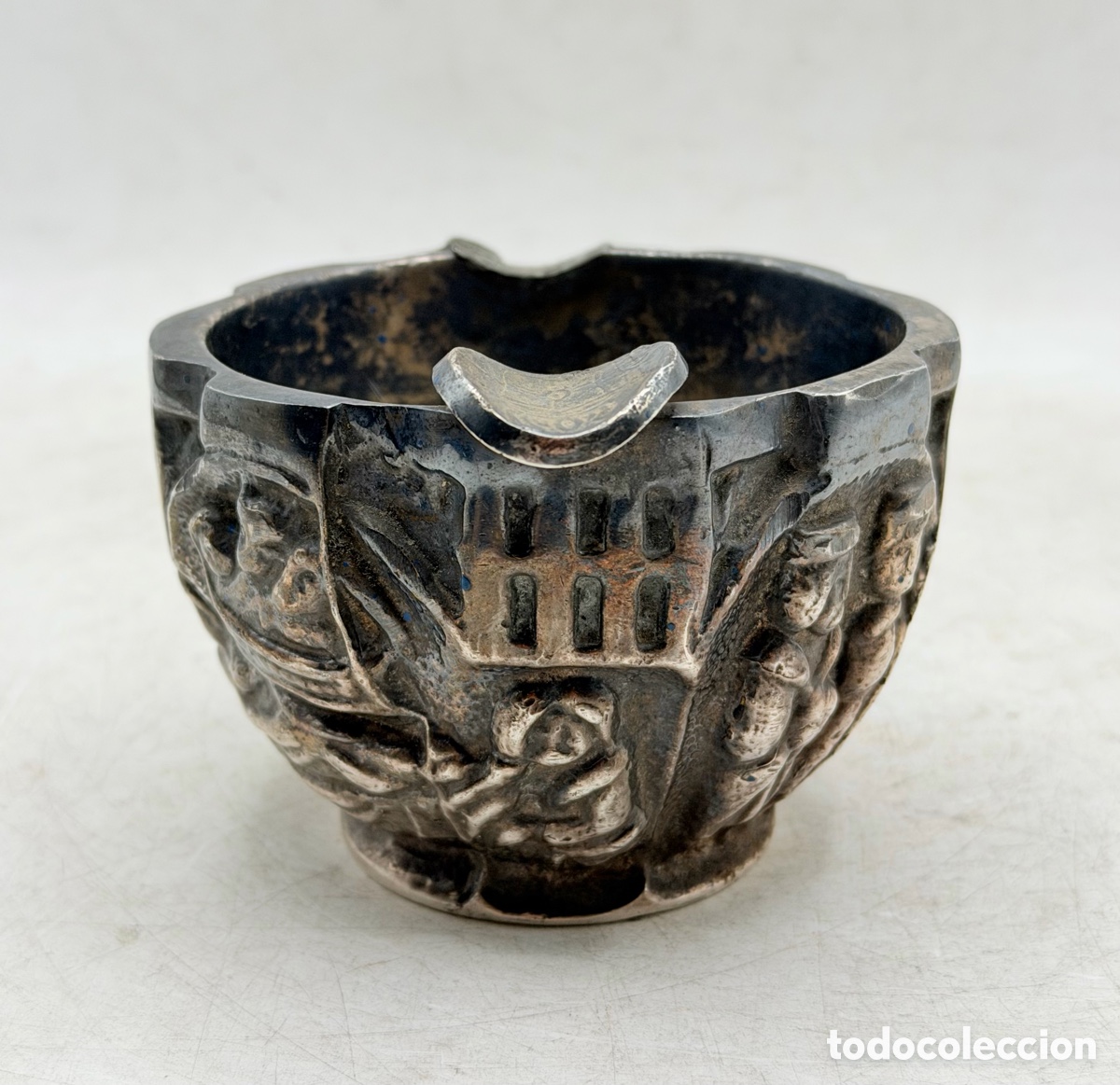 Antig&uuml;edades: Antiguo Cenicero Religioso de Bronce Valmazan