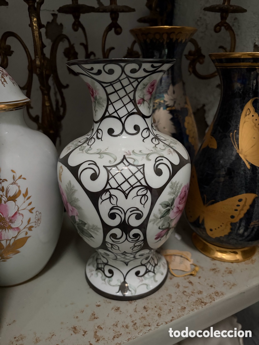 Antig&uuml;edades: Jarr&oacute;n de flores con decoraci&oacute;n en plata - Foto 2
