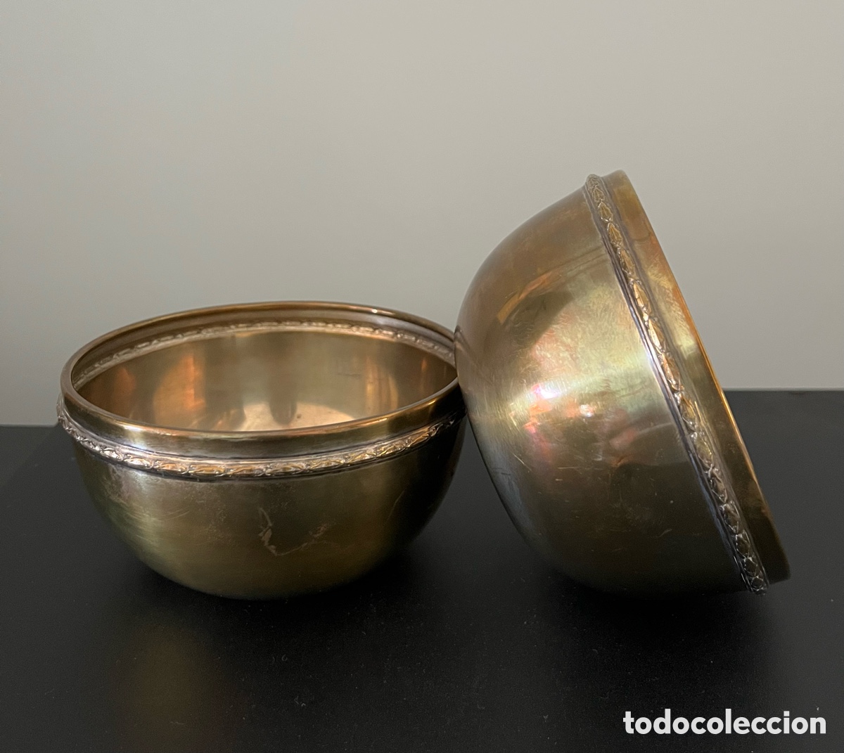 Antig&uuml;edades: Cuencos antiguos de lat&oacute;n