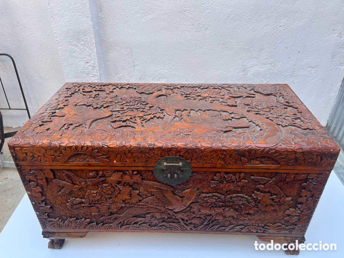 Antig&uuml;edades: Ba&uacute;l de alcanfor tallado - Foto 2