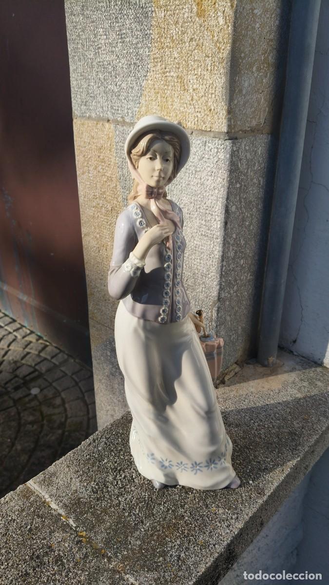 Antiguidades: Porcelaine fine de Nadal 1970