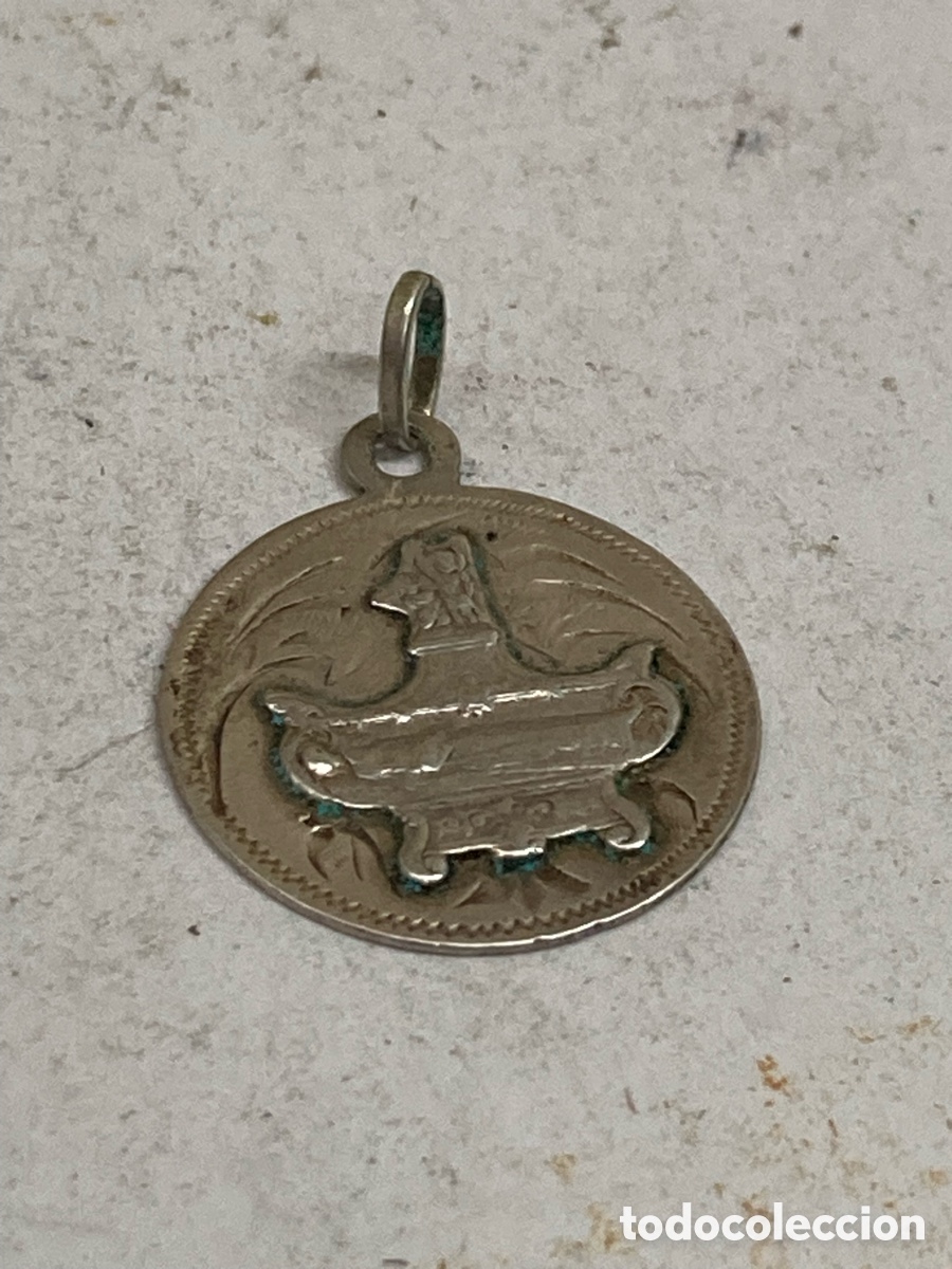 Antig&uuml;edades: Medalla de plata religiosa C569