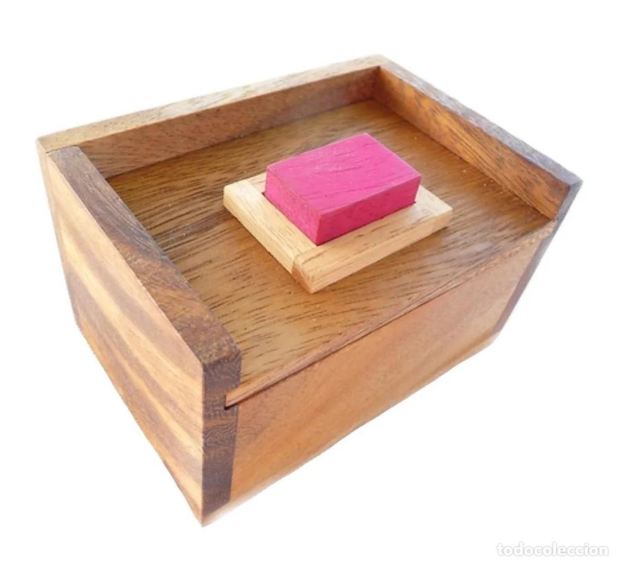 Antiquit&eacute;s: CAJA IMPOSIBLE - PIEDRA ROJA - MADERA DE TECA - NUEVA