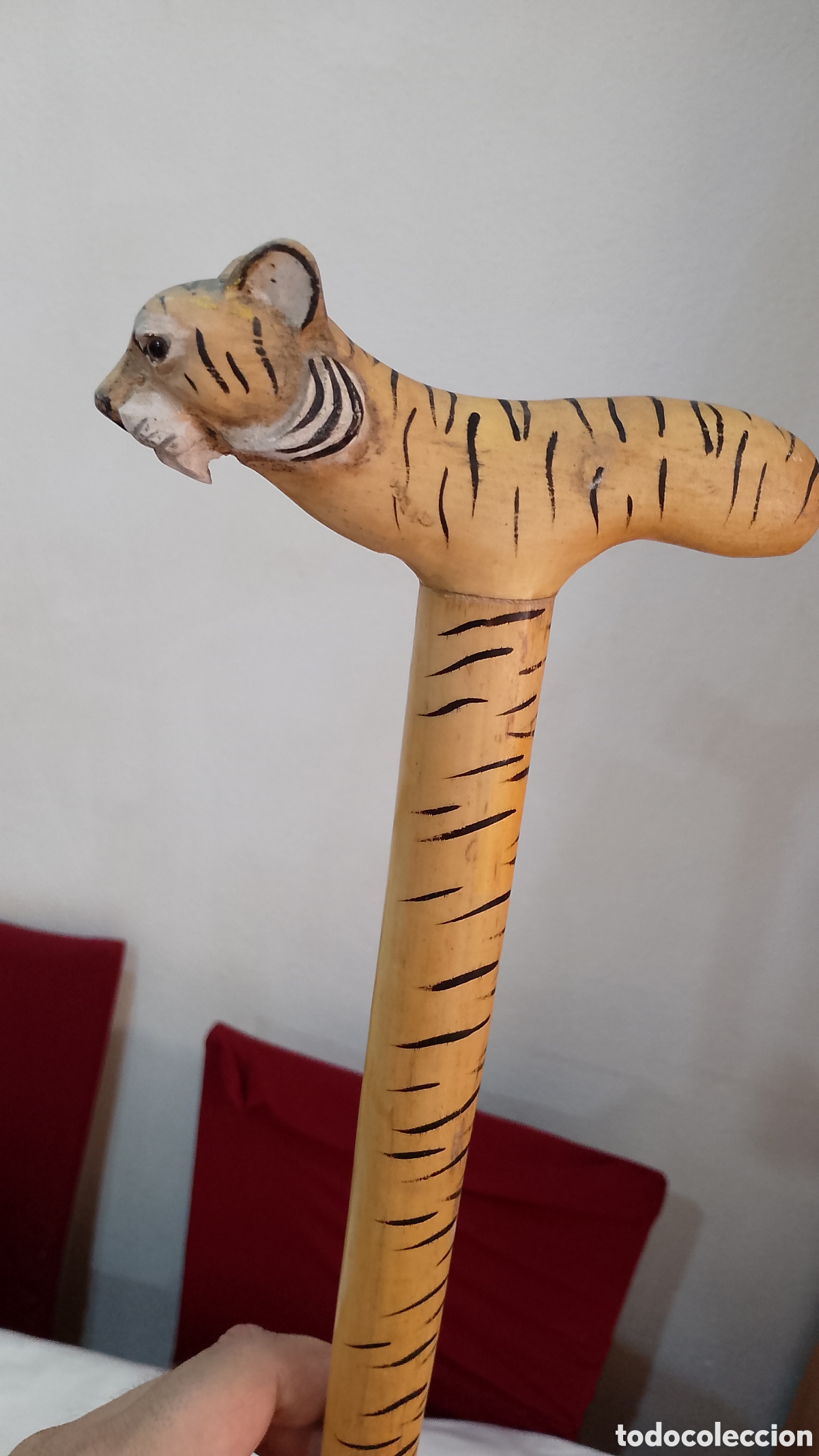 Antig&uuml;edades: Antiguo bast&oacute;n con tigre madera tallada - Foto 2