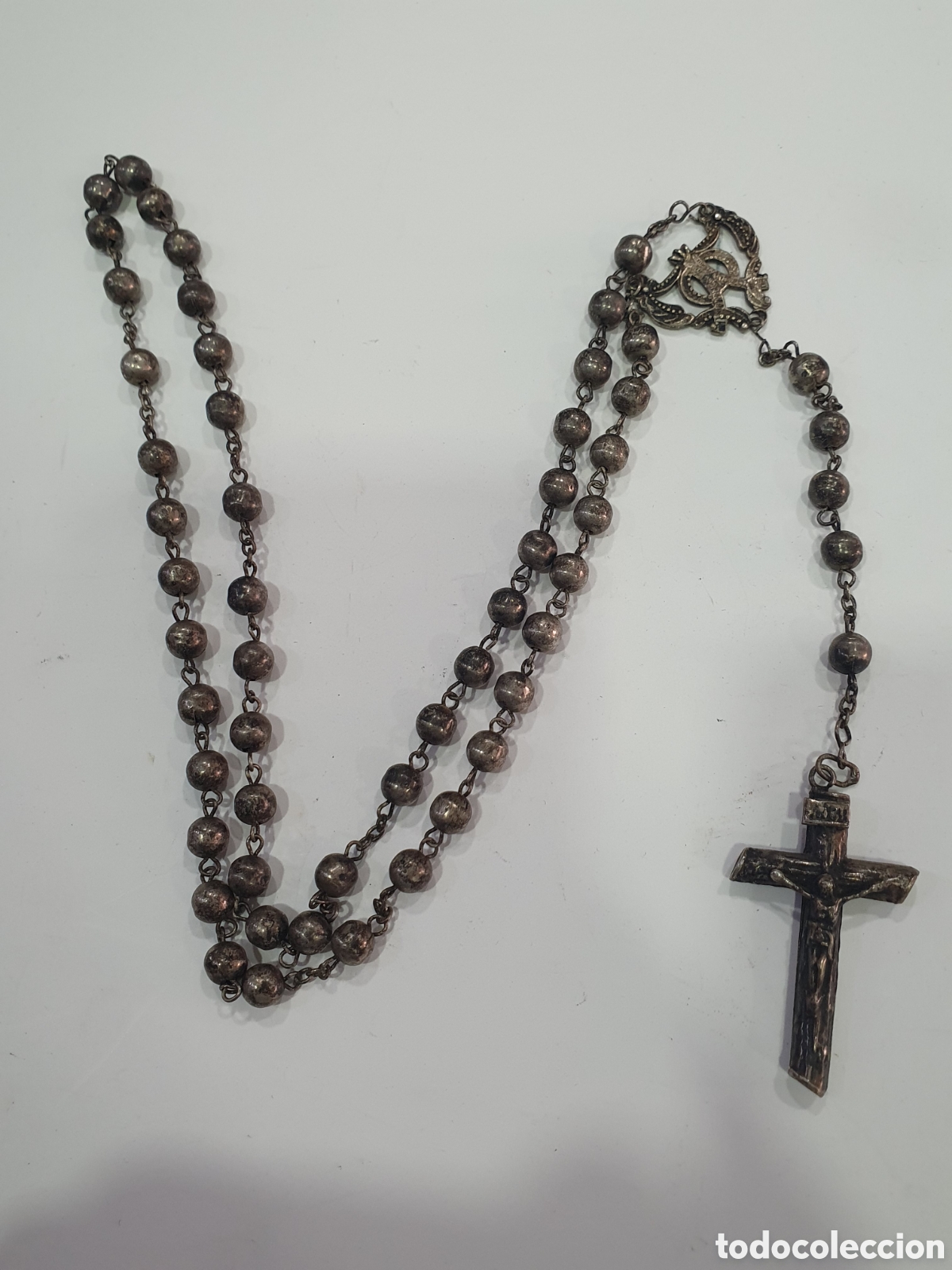 Antig&uuml;edades: Antiguo rosario en metal plateado. (L30)