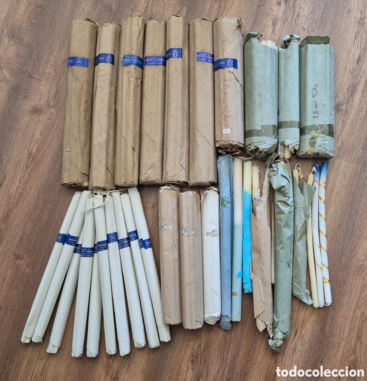 Antig&uuml;edades: Sucesor de Navarro y Compa&ntilde;&iacute;a Albaida lote aut&eacute;nticos cirios de iglesia cera artesanal a&ntilde;os 50-60