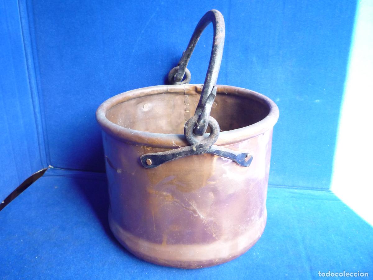 Antig&uuml;edades: CALDERA COBRE CON ASA DE HIERRO - Foto 1