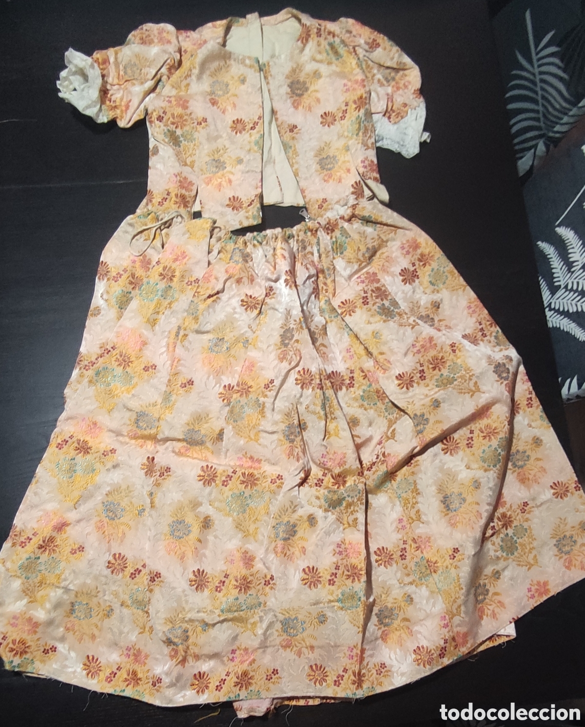 Antig&uuml;edades: Traje de fallera infantil - Foto 1