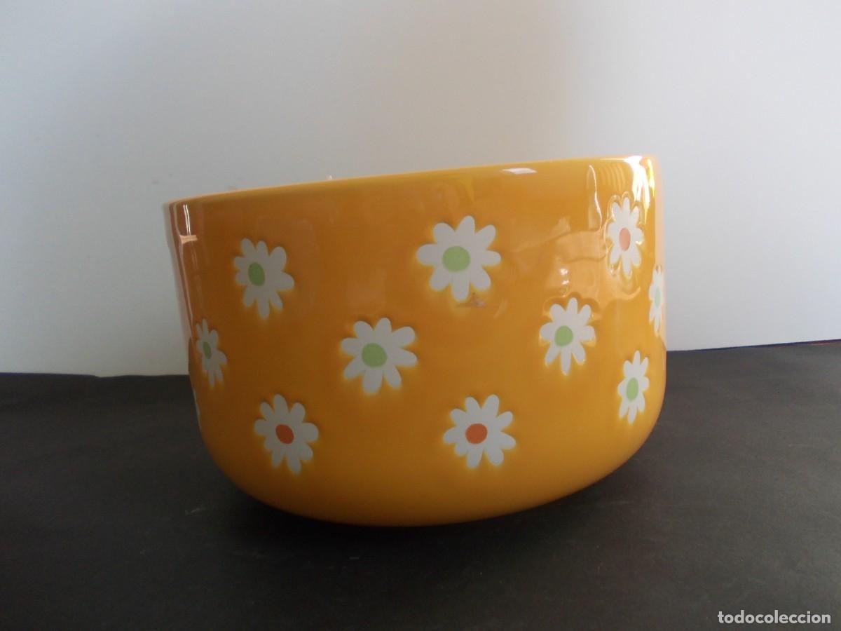 Antiquit&eacute;s: Cuenco cer&aacute;mico amarillo con margaritas blancas Waechtersbach dise&ntilde;o retro