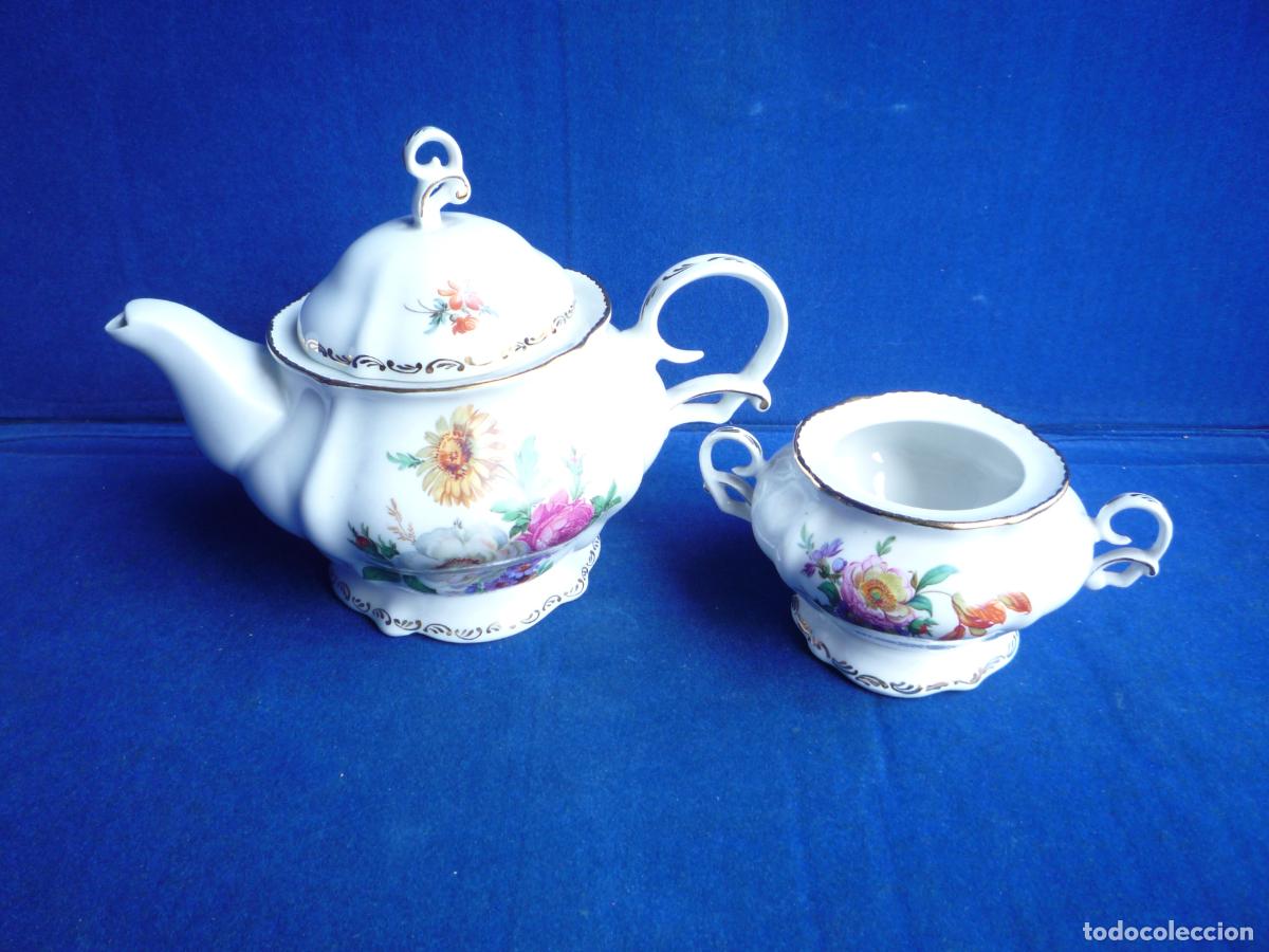 Antig&uuml;edades: TETERA DE TE PORCELANA HISPANIA MOTIVOS FLORALES CON DORADO