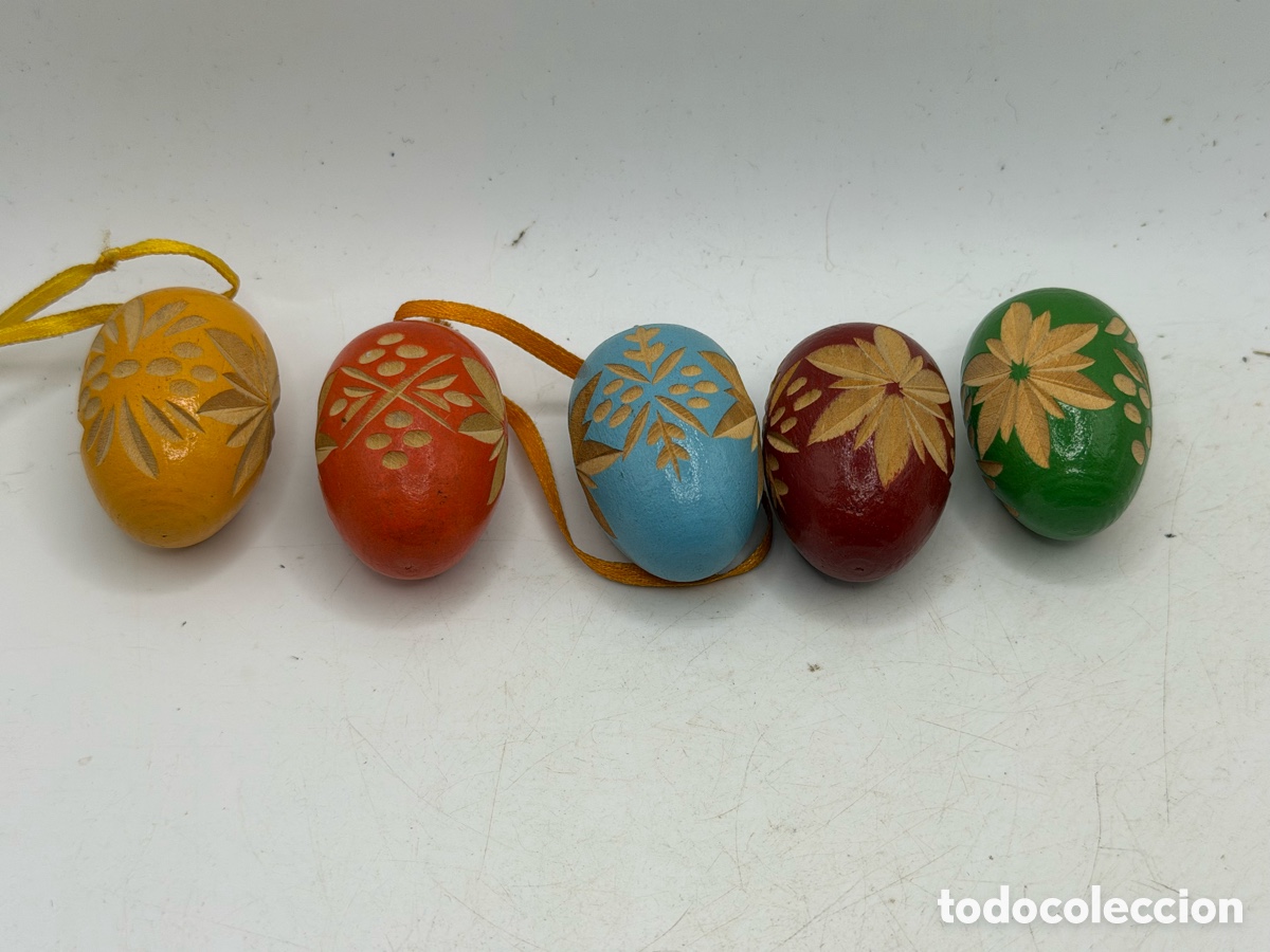 Antig&uuml;edades: Figuras de Huevos Pintados - Foto 3