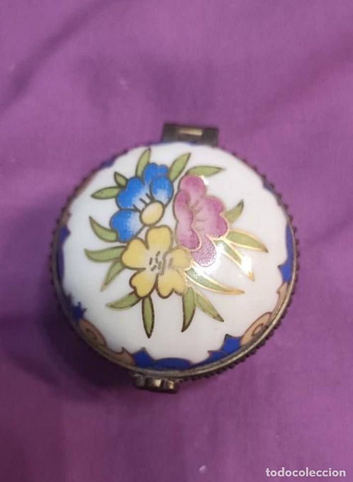 Oggetti Antichi: Cajita de porcelana.