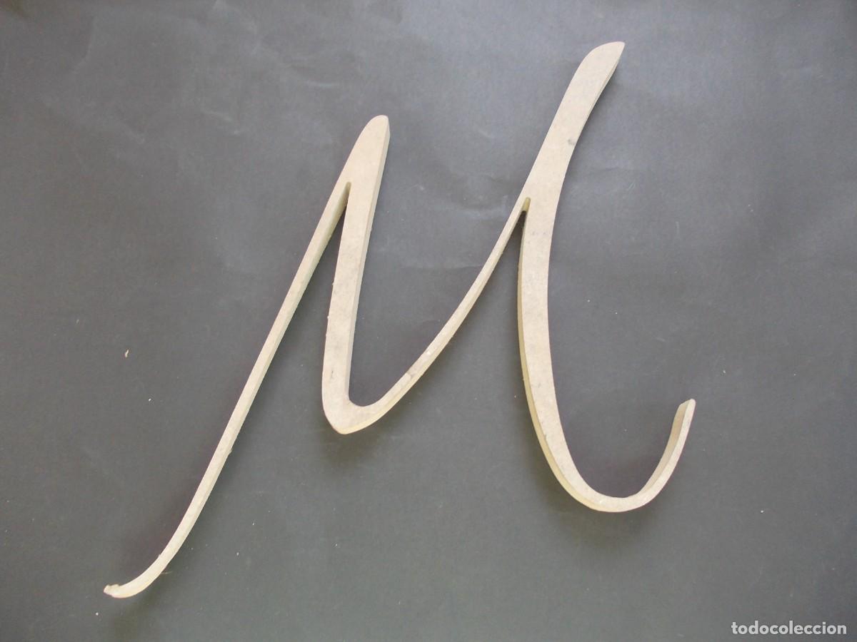 Antig&uuml;edades: Letra decorativa M en madera MDF pieza artesanal vintage ideal proyectos restauraci&oacute;n