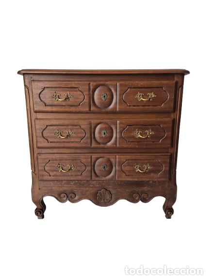 Antig&uuml;edades: C&oacute;moda Estilo Luis XV, Francia - Talla de Madera - Tiradores de Bronce - Muy Buenas Medidas