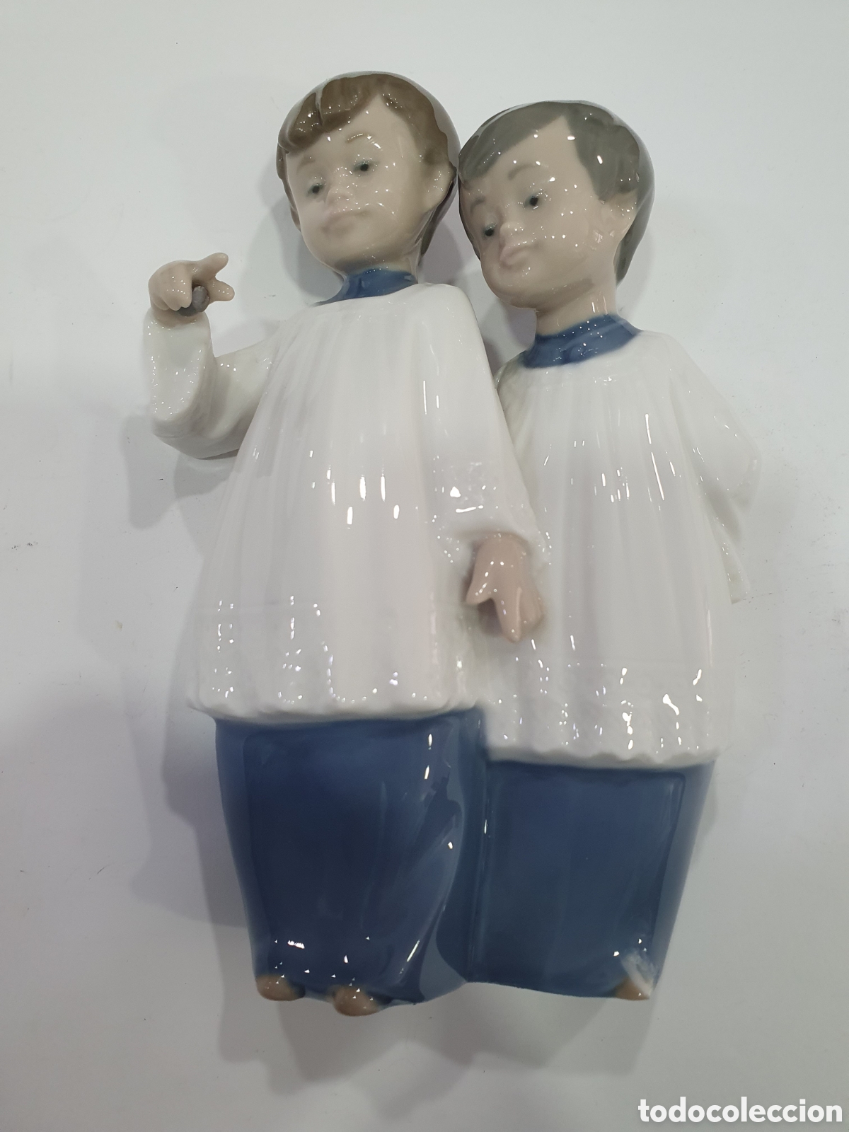 Antig&uuml;edades: Figura Nao de Lladr&oacute;. Monaguillos. (L99)