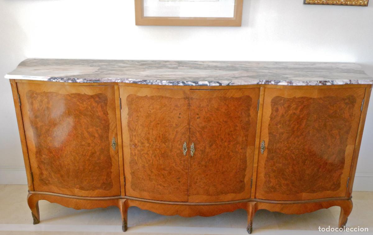 Antig&uuml;edades: Aparador Luis XV cica 1920. Lustrado a mu&ntilde;equilla