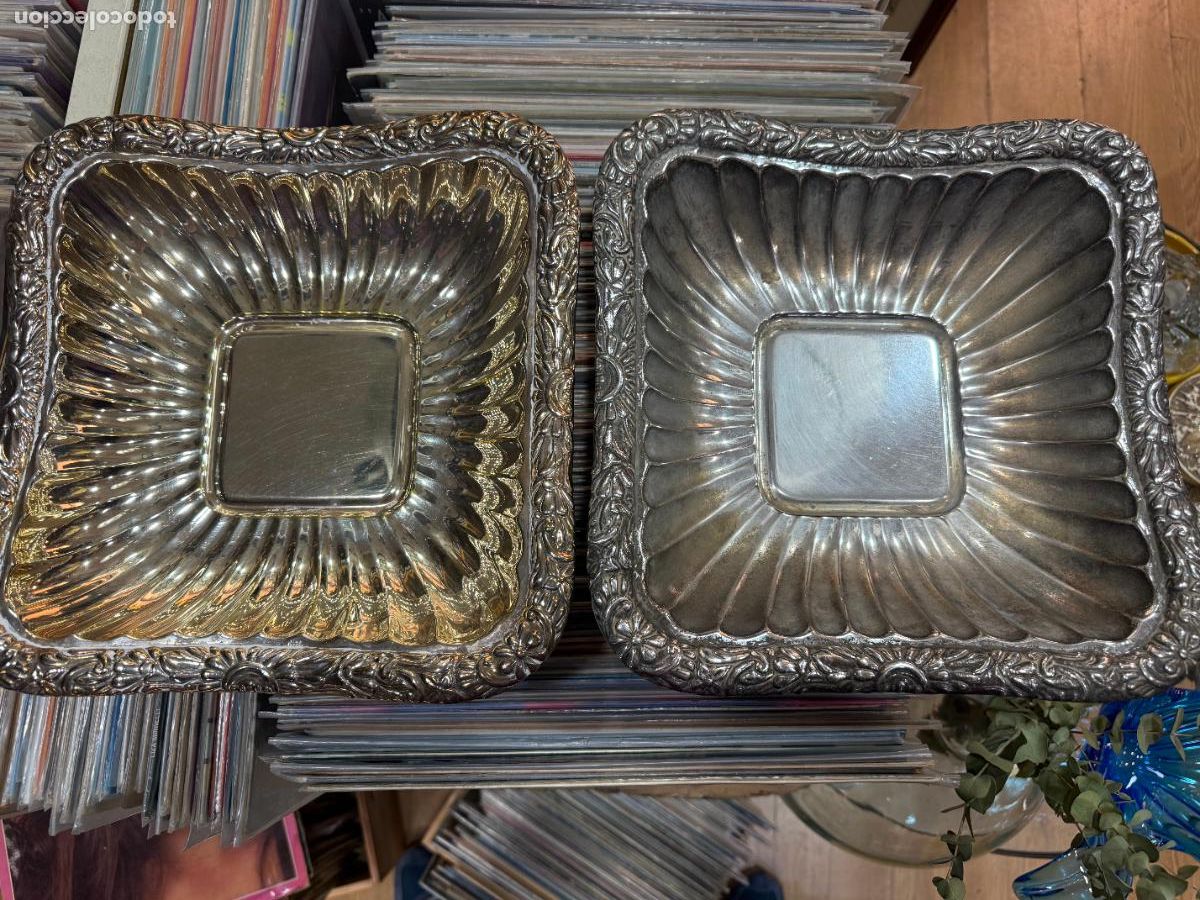 Antig&uuml;edades: PAREJA DE BANDEJAS DE ALPACA IDEAL PARA ACTO RELIGIOSO - MEDIDA 29X29 CM