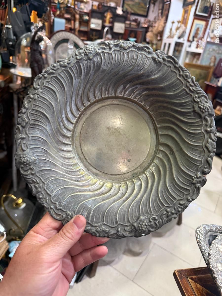 Antig&uuml;edades: BANDEJA DE ALPACA IDEAL PARA ACTO RELIGIOSO - MEDIDA 25,5 CM