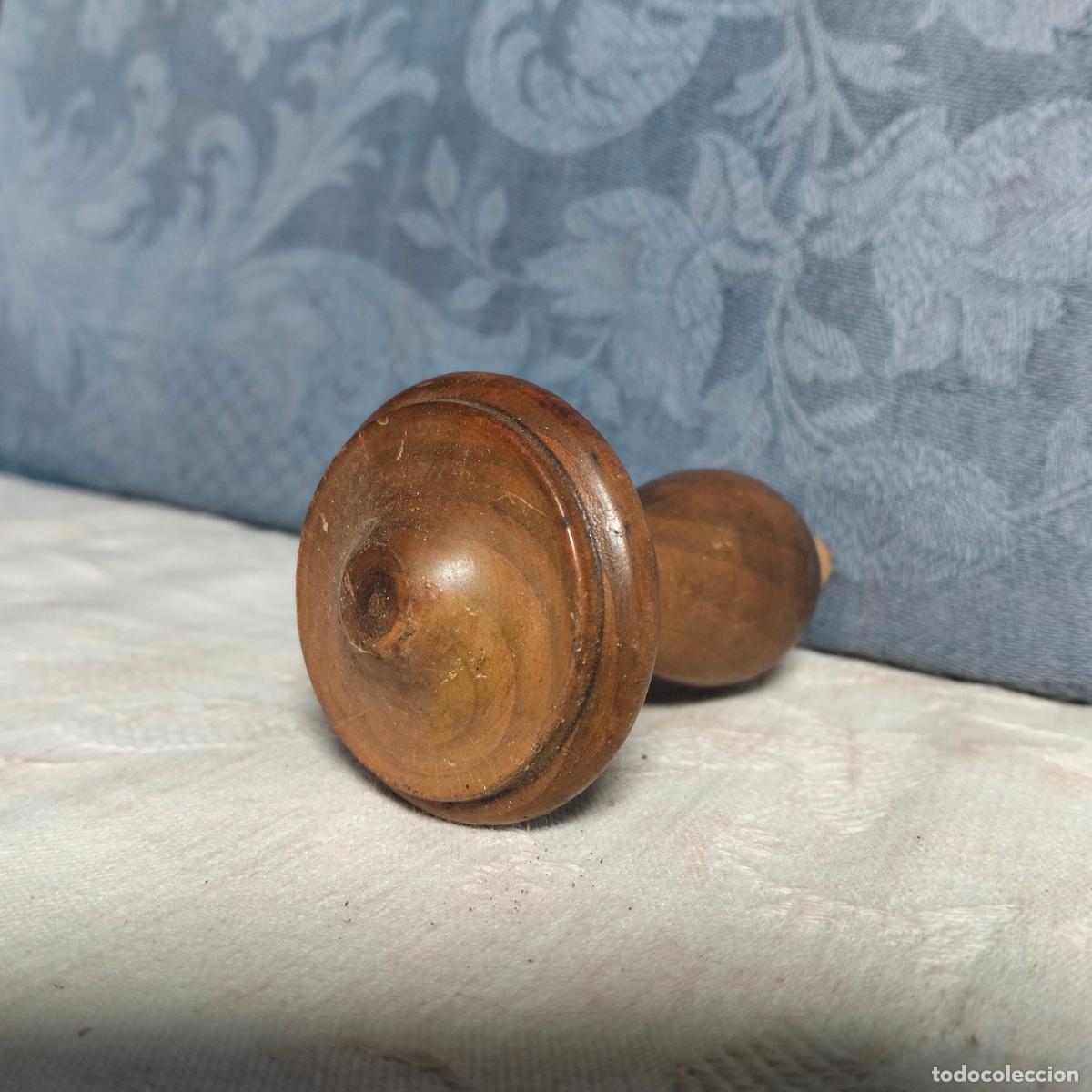 Oggetti Antichi: Pomo de colgador de madera torneada de los a&ntilde;os 50