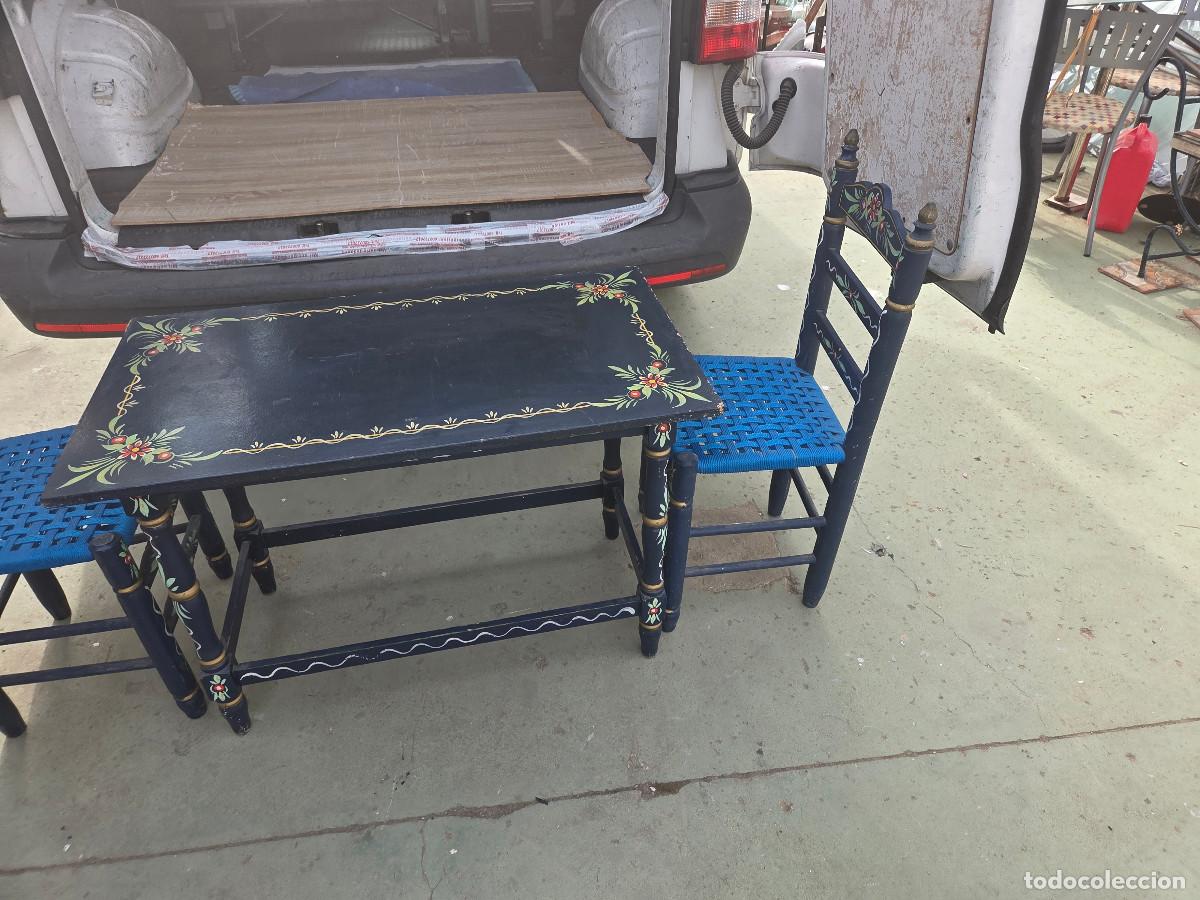 Antig&uuml;edades: mesa y 2 sillas de galarosa - Foto 2