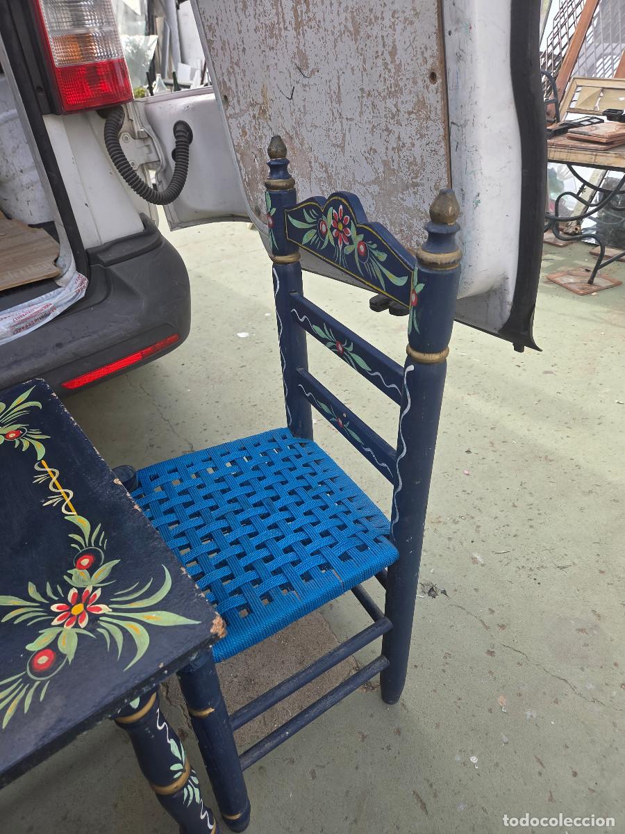 Antig&uuml;edades: mesa y 2 sillas de galarosa - Foto 4