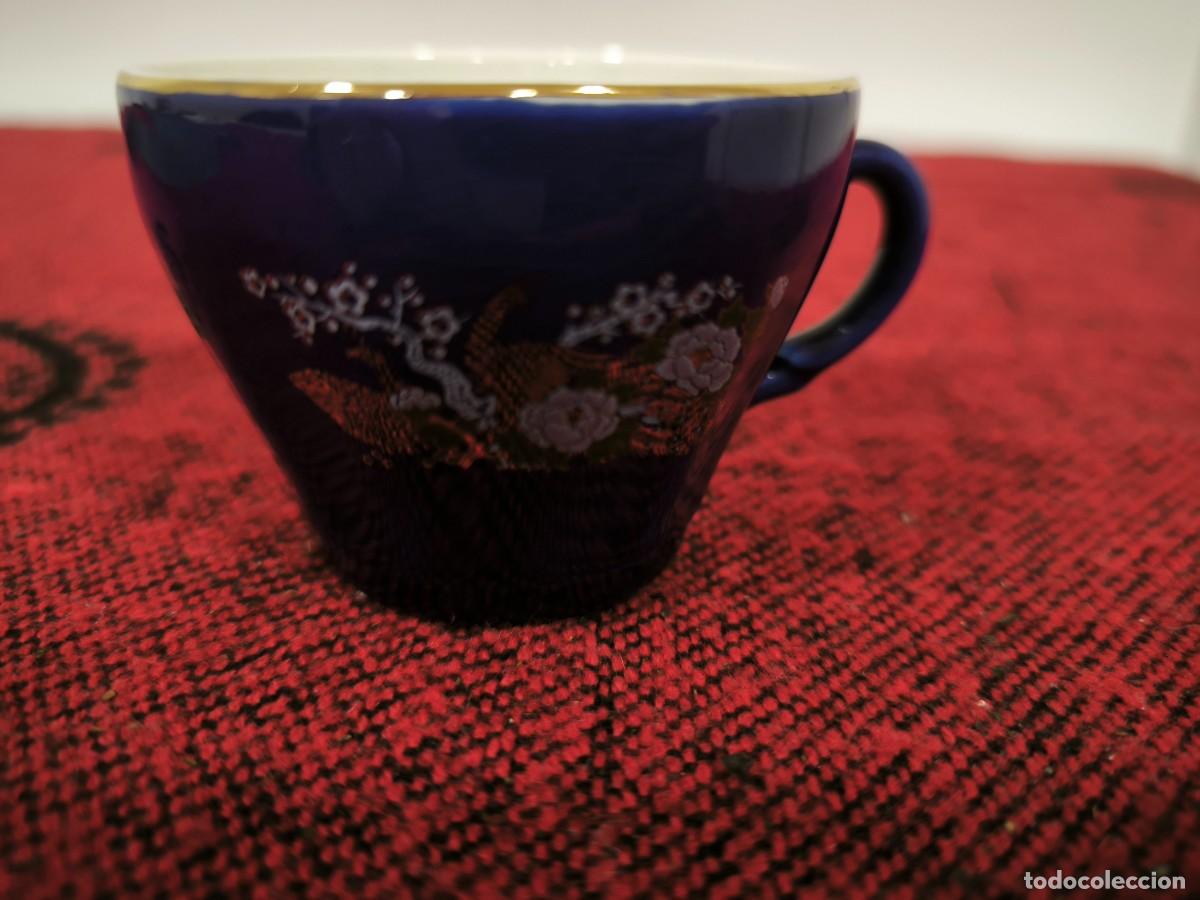 Antiguidades: Taza De Cer&aacute;mica Azul Decorada 7 Cm &ndash; Dise&ntilde;o Floral Con Detalles Dorados