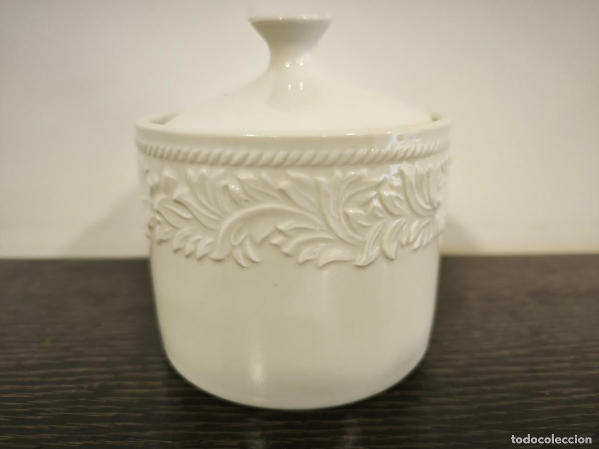 Antiques: Azucarero De Porcelana Blanca Con Tapa &ndash; Dise&ntilde;o Cl&aacute;sico En Relieve Elegante