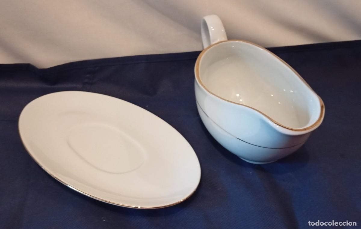Antig&uuml;edades: Salsera Crown Ming Fine China con plato - Foto 6
