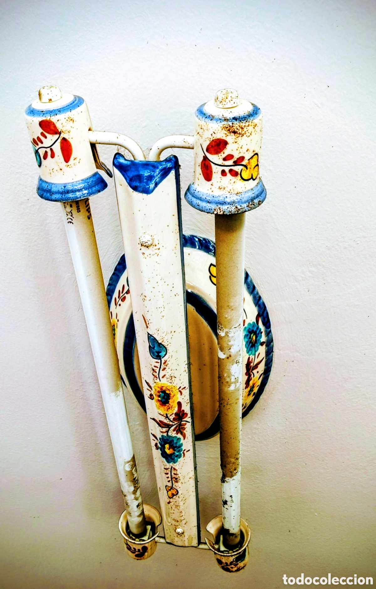 Antiques: L&aacute;mpara techo cer&aacute;mica con regleta para 2 tubos Fluorescentes de 60 cm.