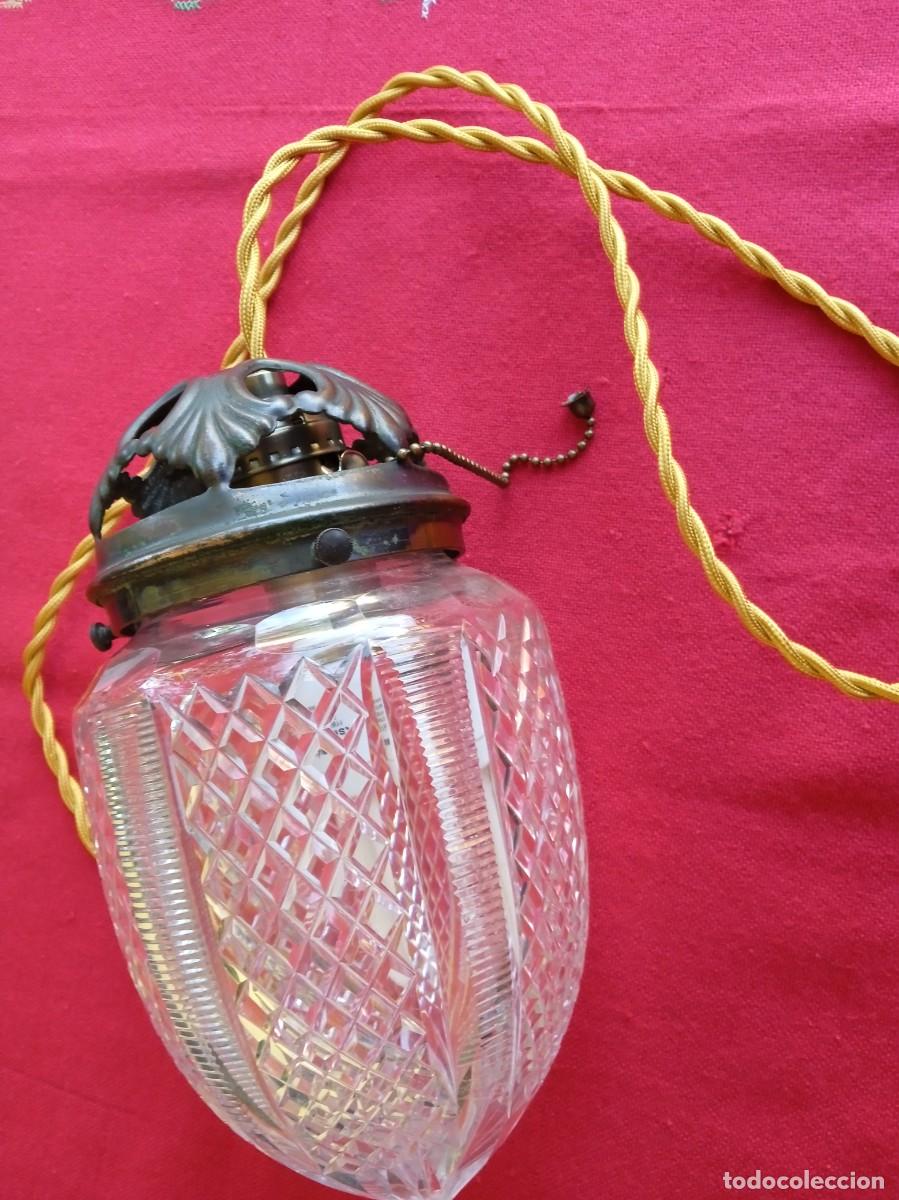 Antig&uuml;edades: L&aacute;mpara antigua de techo de cristal tallado