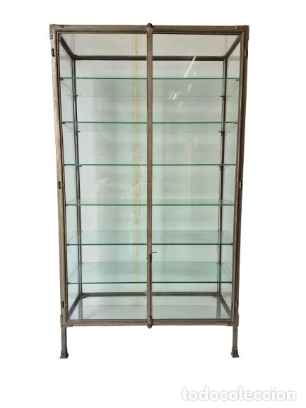 Antig&uuml;edades: Antigua Vitrina Met&aacute;lica, Art Dec&oacute; - Armario Medico - Estantes de Cristal - A&ntilde;os 20