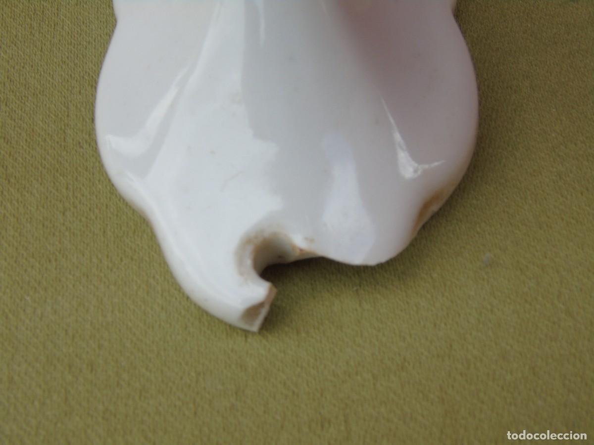 Antig&uuml;edades: COLGADOR DE CER&Aacute;MICA BLANCO. - Foto 5